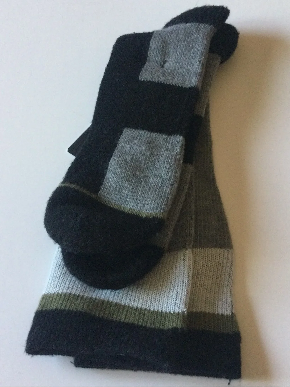 NORDSTROM MENS COMPRESSION SOCKS BLACK GRAY OS NWT
